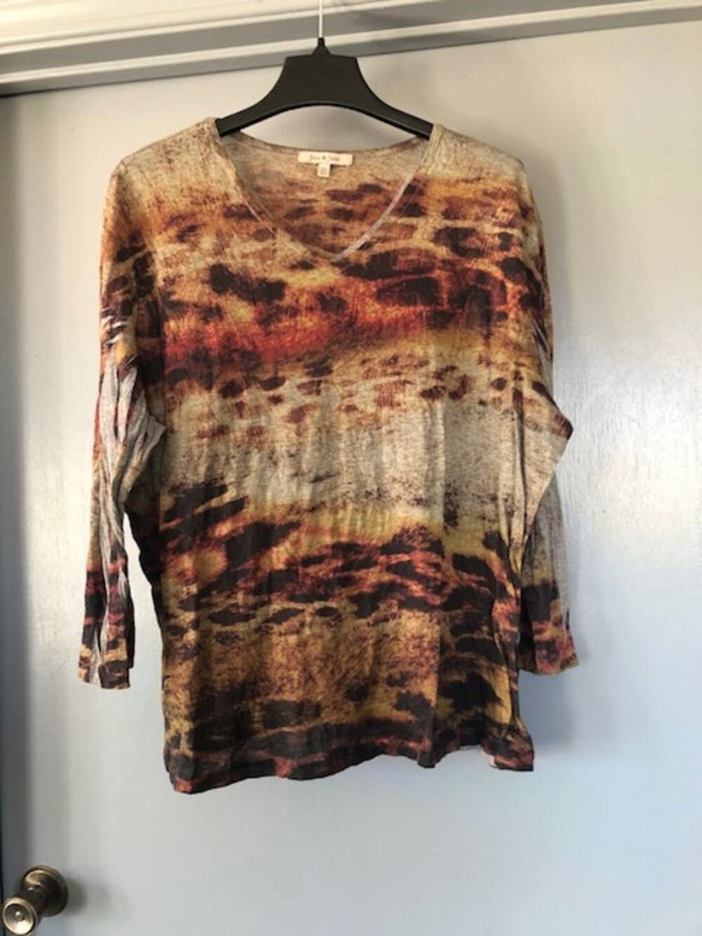 Jess & Jane 3/4 Sleeve Pullover V-Neck Top Animal Print Sz 2XL